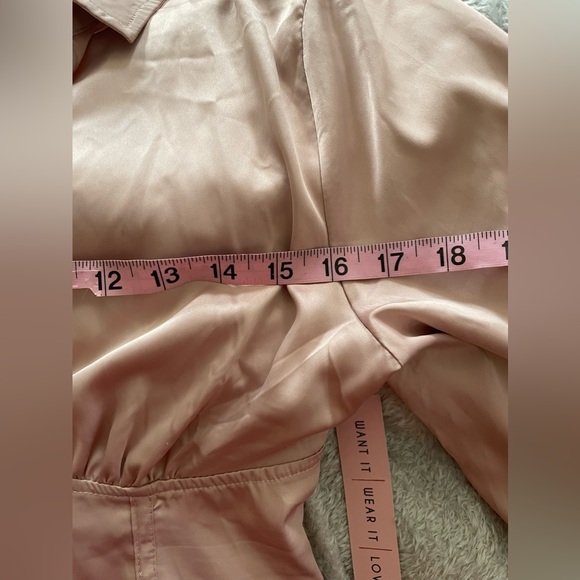 NWT Blush Pink Satin Crop Top - Picture 4 of 8